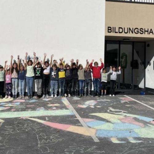 Blühende Straßen Gruppenfoto 