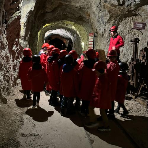 Gruppenfoto im Silberbergwerk