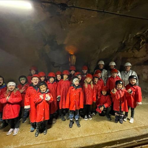 Gruppenfoto im Silberbergwerk
