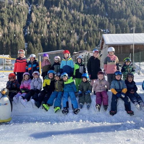 Gruppenfoto Eislaufen 