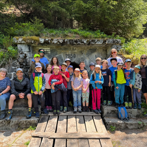 Gruppenfoto vor dem Stollen