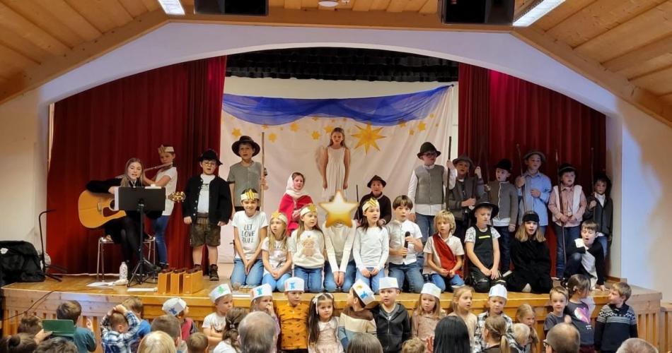 Weihnachtsfeier Krippenspiel
